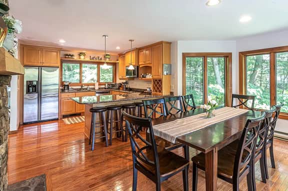 Hilltop Escape At Wintergreen - Image 5